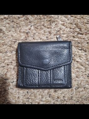 Fossil Vintage Black Pebble Leather Trifold Wallet